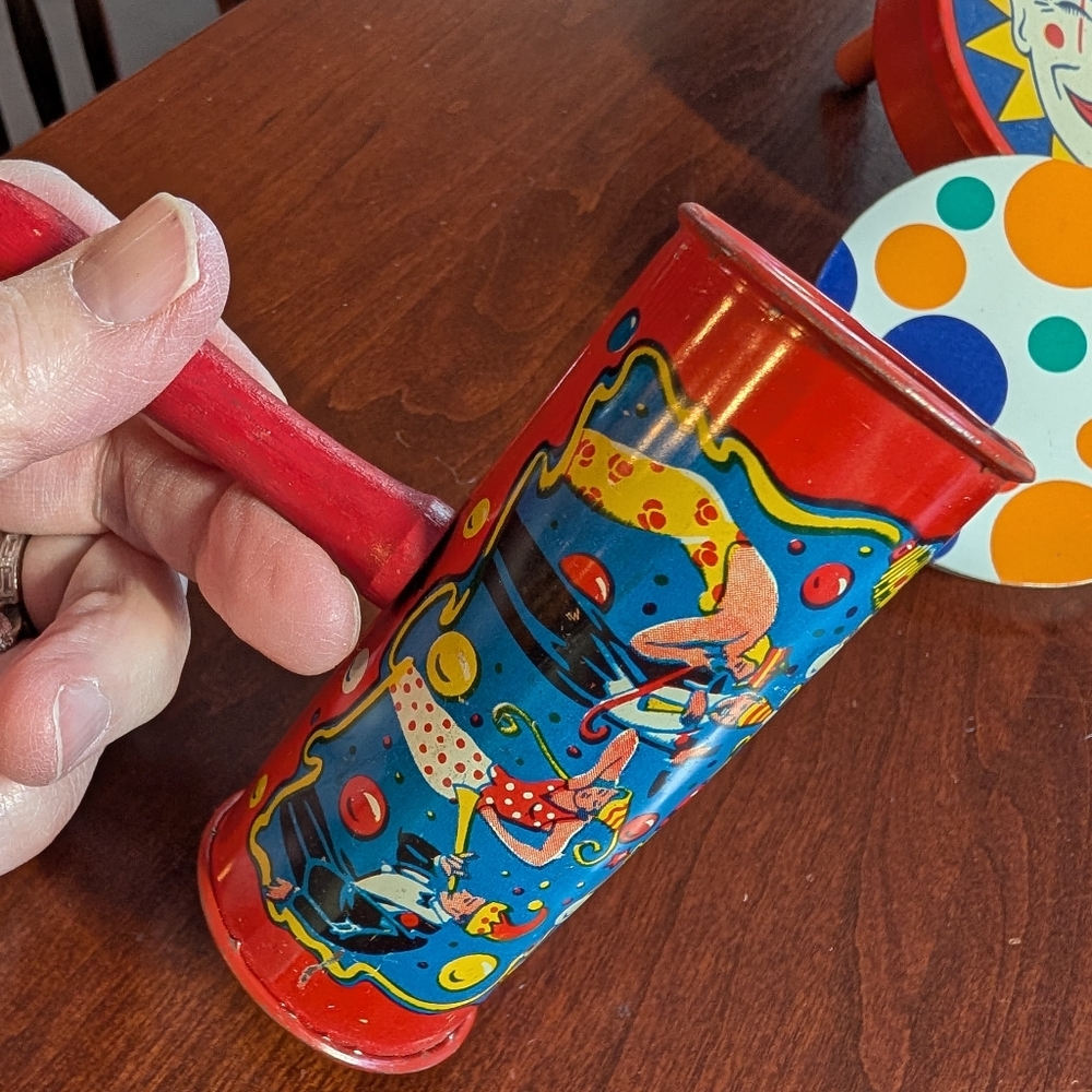 Set of Eight (8) mid-century party noisemakers, at least some by Kirchhof - Picture 4 of 6